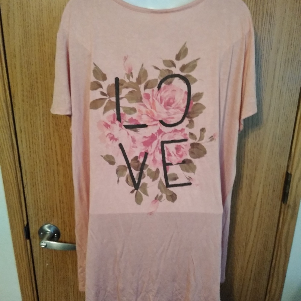 Love floral tee